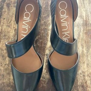 Women Gella Kid Skin Pump, Black, size 7